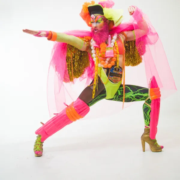 Dandrogyny in colourful clothing 