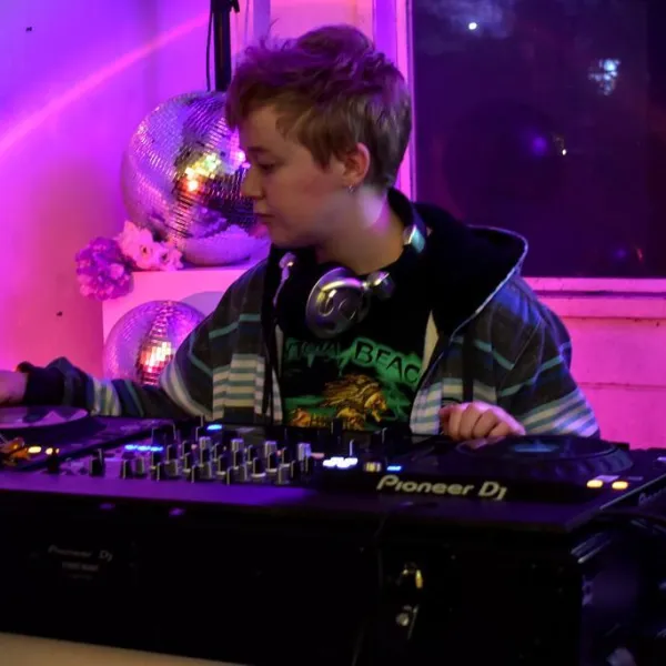 Jack on the decks